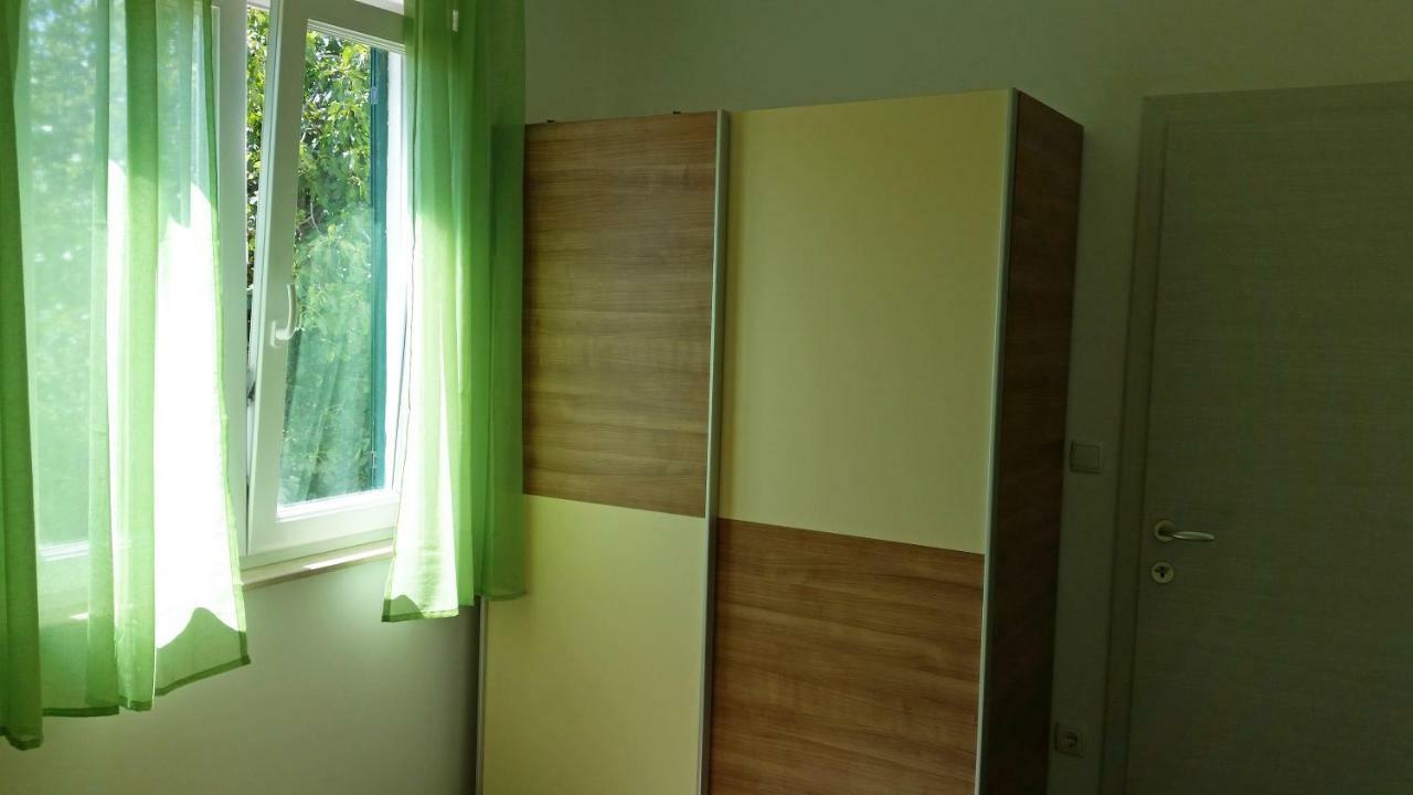 Apartments J&K Poljica  エクステリア 写真